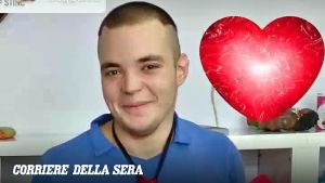 Ruslan, autistico, precipita da una balconata della struttura di riabilitazione e muore. La mamma: «Lasciato solo»