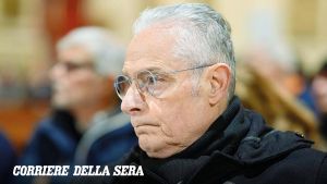 Movida violenta a Napoli, il vicario della Diocesi don Gennaro Matino: «Chiudere la città dalle 10 di sera ai ragazzi sotto i 16 anni»