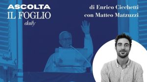 Il Papa in ospedale e un viaggio da decidere. Ascolta il Foglio daily