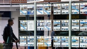 Tú, propietario que tienes un piso: ¿vendes o abusas?