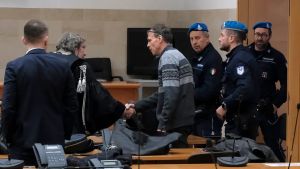 Uccide la moglie e poi ne inscena il suicidio: il giudice chiede la perizia psichiatrica su Erik Zorzi
