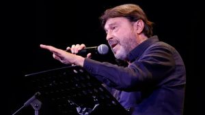 Scrive «pagliaccio truffatore» contro Ranucci: l’ex conduttore di Report chiede 5 mila euro di risarcimento a un operaio