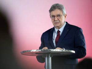 Taxer les riches pour dépenser plus : le contre-budget délirant de Jean-Luc Mélenchon