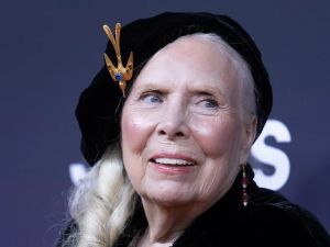FIRST READING: Another 'elbows up' celebrity swears allegiance to the U.S.