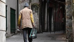 Lavorare non basta più: 5,4 milioni di italiani in povertà assoluta