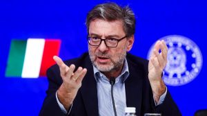 Manovra da 23,5 miliardi: 5 chiesti a banche e assicurazioni. Taglio Irpef in bilico. Dove vanno i soldi secondo il Dpb