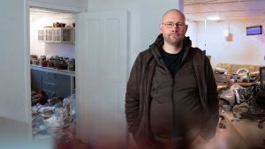 Sørine Gotfredsen: Det er let at glemme, at der er mennesker, der bor som Manfred