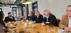 Boric se suma a reunión de Bachelet con presidentes de partido: Revisarán rol de la izquierda frente a Kast