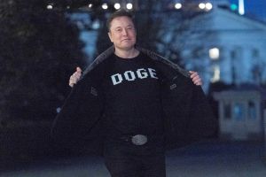 While DOGE alums roll in the green, Americans are left in the dark