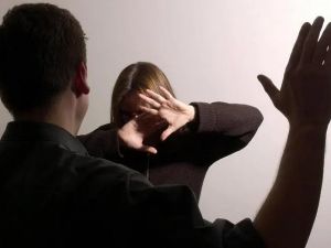 Тревожна картина в България! 46% приемат шамара като възпитание, а всеки четвърти е жертва на агресия на пътя