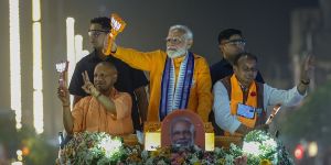 India: cockroach uprising