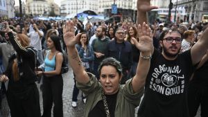 Banalización del debate público