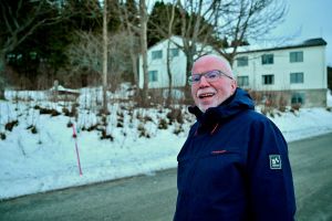 «Ingen faglige grunner til å legge ned skolen nå»