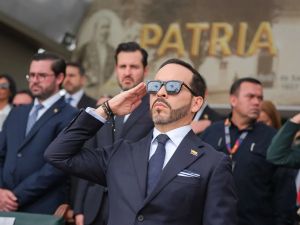 Aprobación de Abelardo en encuesta cae y sube la de sus rivales
