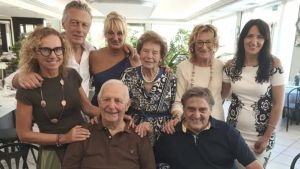 Accolti a Precenicco per fuggire all’Orcolat: «Siamo ancora amici dopo 50 anni»