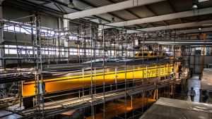 Ferrari Hypersail, nel cantiere del Cavallino dell’oceano: le foto