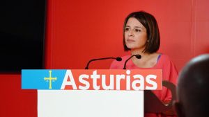 Adriana Lastra replica a Álvarez de Toledo: “Las mujeres no necesitamos su permiso, ni su aprobación, ni sus lecciones”