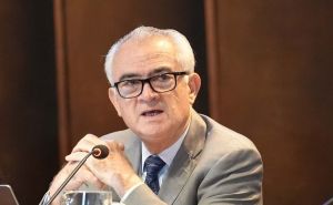 T-MEC, ¿“libre de temas políticos”? // Tortuoso proceso de “revisión” // Trump, chantajista y perverso - México SA
