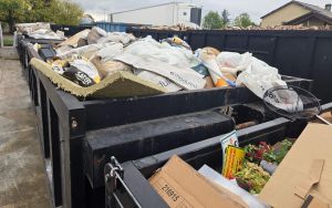 « C’est une petite bombe à retardement qui se trouve là » : liquidée, la déchetterie professionnelle d’Oloron laisse d’importants volumes en suspens