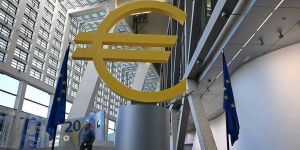 A Global Euro Must First Win Over Europe