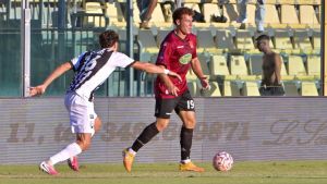 Odio social senza freni: “Il calciatore è rotto, è un bidone”. Ma Samuele Regazzetti, 22 anni, ha il cancro: “Commenti da brividi”