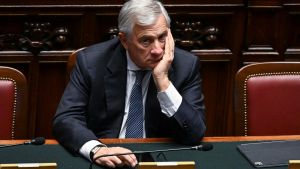 Coalizioni alla prova, Meloni placcata dai vice. La sinistra non scatta