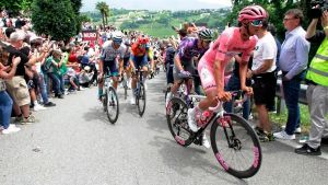 Il Giro d’Italia torna a fare tappa in Toscana. Prende quota (in tutti i sensi) l’arrivo a Zum Zeri