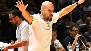 Carica Fortitudo. PalaDozza pieno con Montecatini: 
