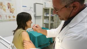 L’influenza è già arrivata, primi casi in Friuli: «Subito i vaccini»