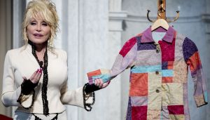 Biskopens fillerye og Dolly Partons jakke