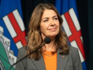 Rob Breakenridge: Smith's referendum risks backfiring, handing power to the NDP