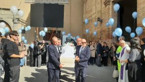 Folla per l’addio al 21enne Stefano Marrese. Gli amici: 