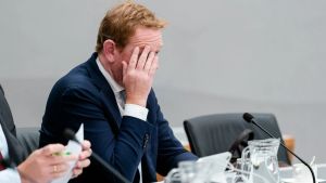 VVD'er Van Weel en het CDA bereiden een aanslag op de vrijheid van meningsuiting voor