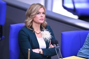 Julia Klöckner: Mit Toleranz gegen die Brandmauer