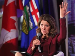 Bell: Danielle Smith's message for Alberta separatists on eve of the referendum