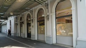 Caffè centrale chiuso a Gradisca d’Isonzo, l’opposizione: «Giunta troppo lenta»