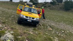 San Dorligo della Valle, 27enne cade da un albero: intervento del soccorso alpino