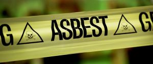 Asbest, energiearmoede en lege VvE-kassen: wie betaalt de rekening?