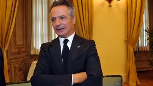 La morte di David Rossi, per Giletti il mandante è Mussari. L’ex presidente Mps lo querela