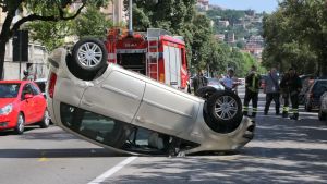 Da gennaio a oggi 97 incidenti lungo viale Miramare: è la strada più pericolosa di Trieste