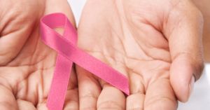 Octubre rosa y las promesas sin cumplir del sistema de salud
