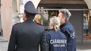 Lavoro nero e sicurezza, controlli dei carabinieri nei locali del Friuli: sanzioni per oltre 57 mila euro