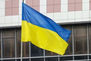 Утомленные Украиной: судьбу Киева решат без его участия