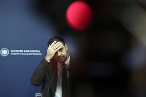 Η επιστροφή της θεωρίας των «δύο άκρων»: Πώς κατασκευάζεται ο «εσωτερικός εχθρός»