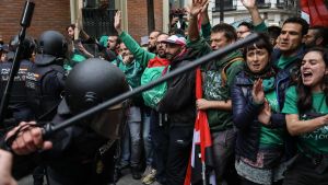 Desmanes en Francia e Italia: y en Madrid…