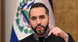 Bukele y la liberación de presos en El Salvador: “Él decide el destino de todos”