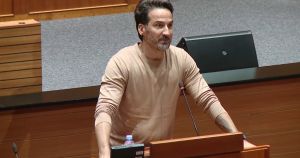 Što bi u Miletićevoj distopiji radili s političarima za brutalni govor poput njegova o vješanju