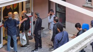 Migranti, il caso assistenza a Trieste: servizi di base garantiti tra pasti, rifugi e cure