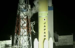 (VIDEO) Japan Launches MMX Mission to Return First Samples From Mars Moon Phobos