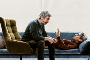 What is it with Argentines and therapy?